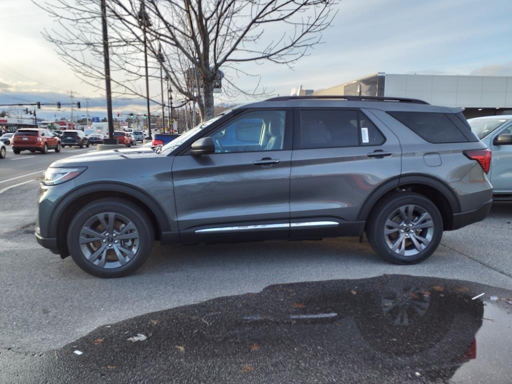 new 2025 Ford Explorer car, priced at $44,495