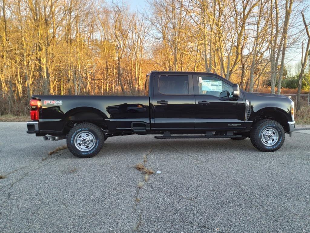 new 2024 Ford F-350 car, priced at $68,705