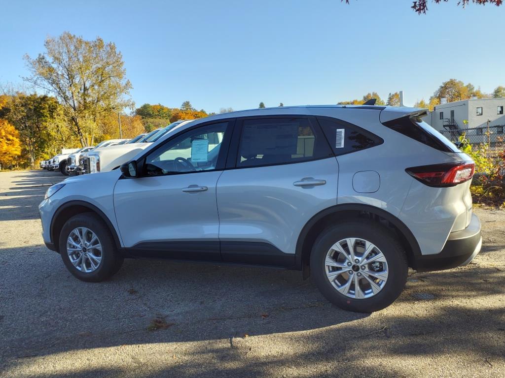 new 2025 Ford Escape car, priced at $29,708