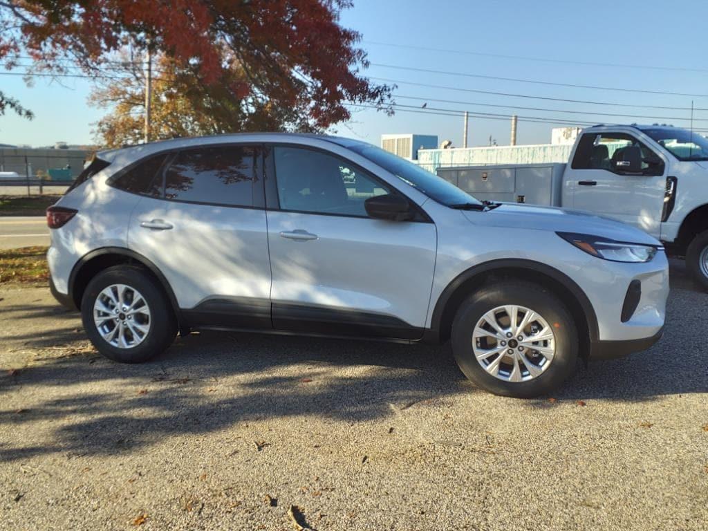 new 2025 Ford Escape car, priced at $29,708