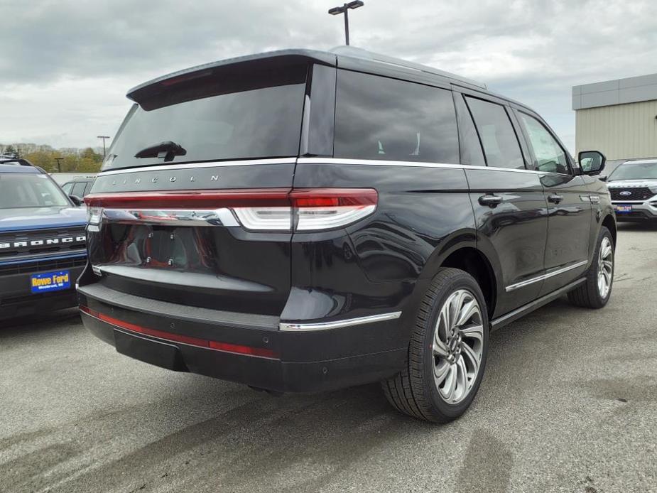 new 2024 Lincoln Navigator car, priced at $92,168