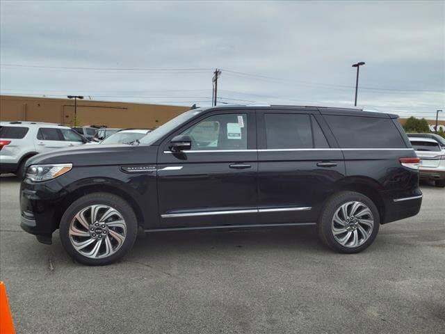 new 2024 Lincoln Navigator car, priced at $91,168