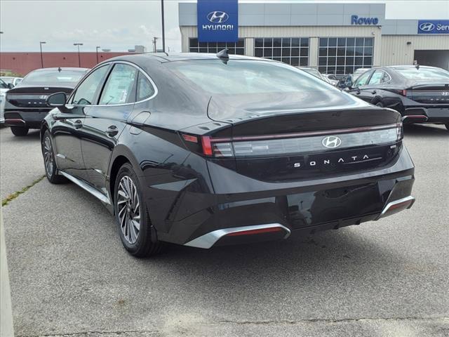 new 2024 Hyundai Sonata Hybrid car, priced at $38,199