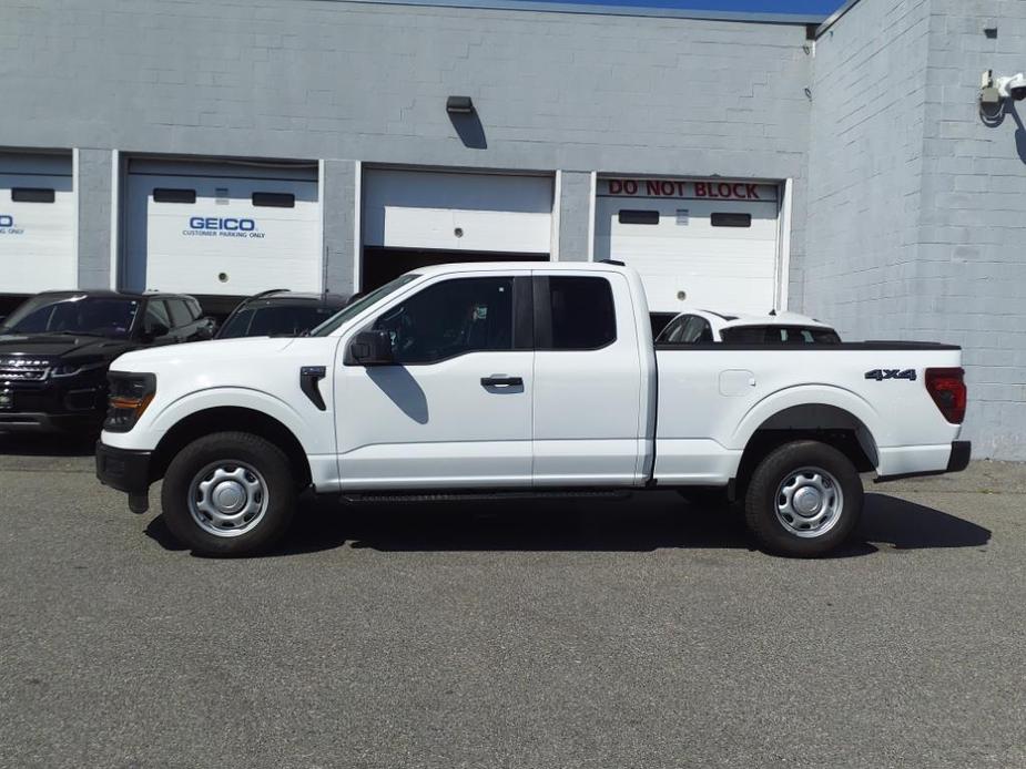 new 2024 Ford F-150 car, priced at $43,015