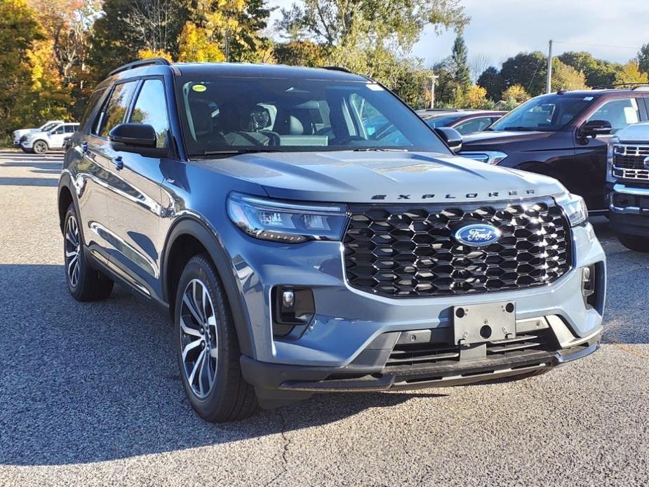 new 2025 Ford Explorer car, priced at $50,360