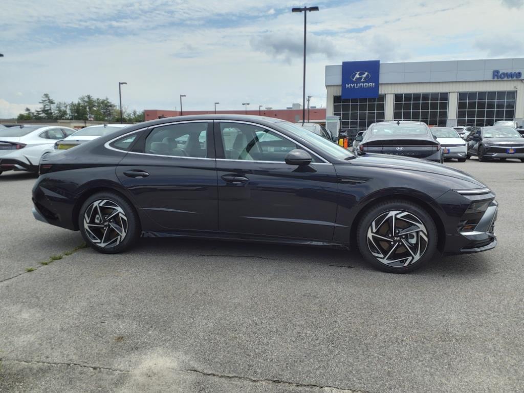 used 2024 Hyundai Sonata car, priced at $26,595