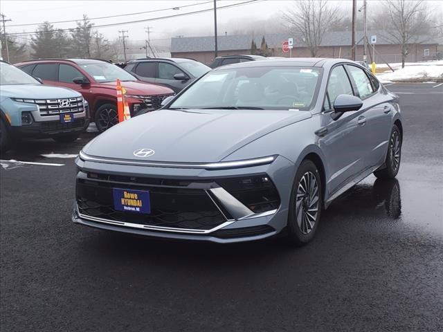 new 2025 Hyundai Sonata Hybrid car, priced at $36,485