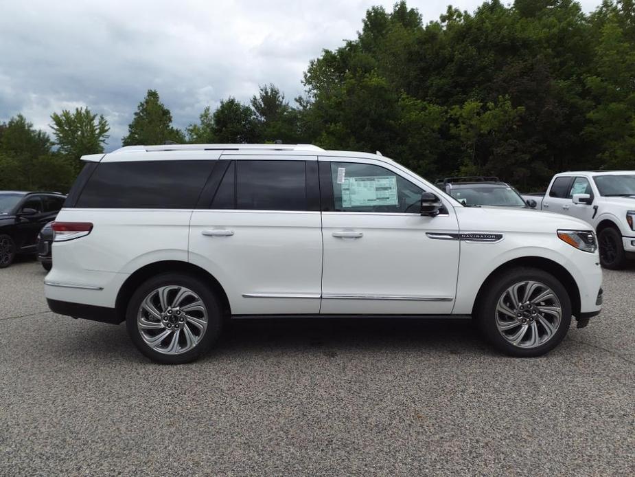 new 2024 Lincoln Navigator car, priced at $101,698