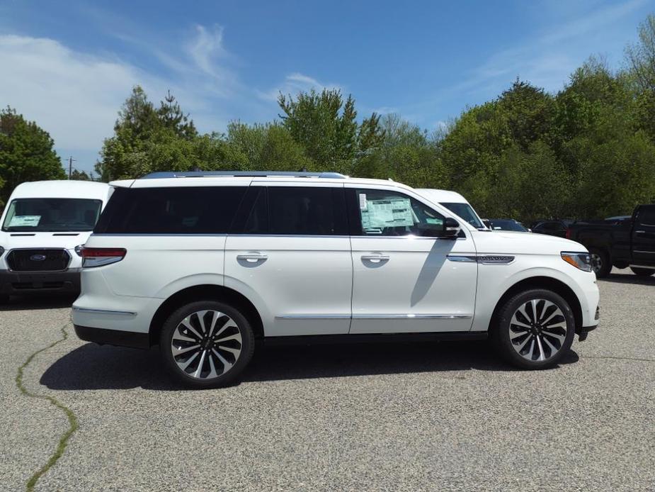 new 2024 Lincoln Navigator car, priced at $99,995