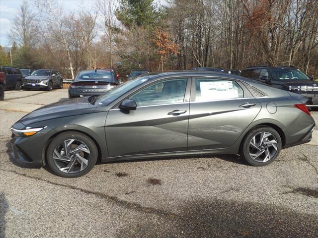 new 2025 Hyundai Elantra car, priced at $28,190