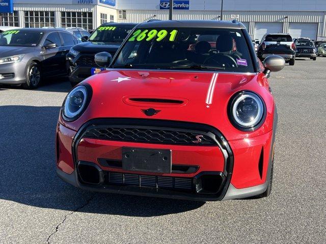 used 2023 MINI Hardtop car, priced at $25,494