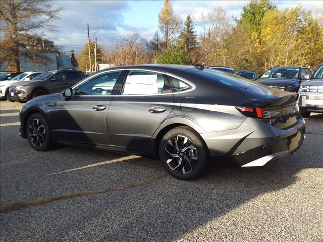 new 2025 Hyundai Sonata car, priced at $30,935