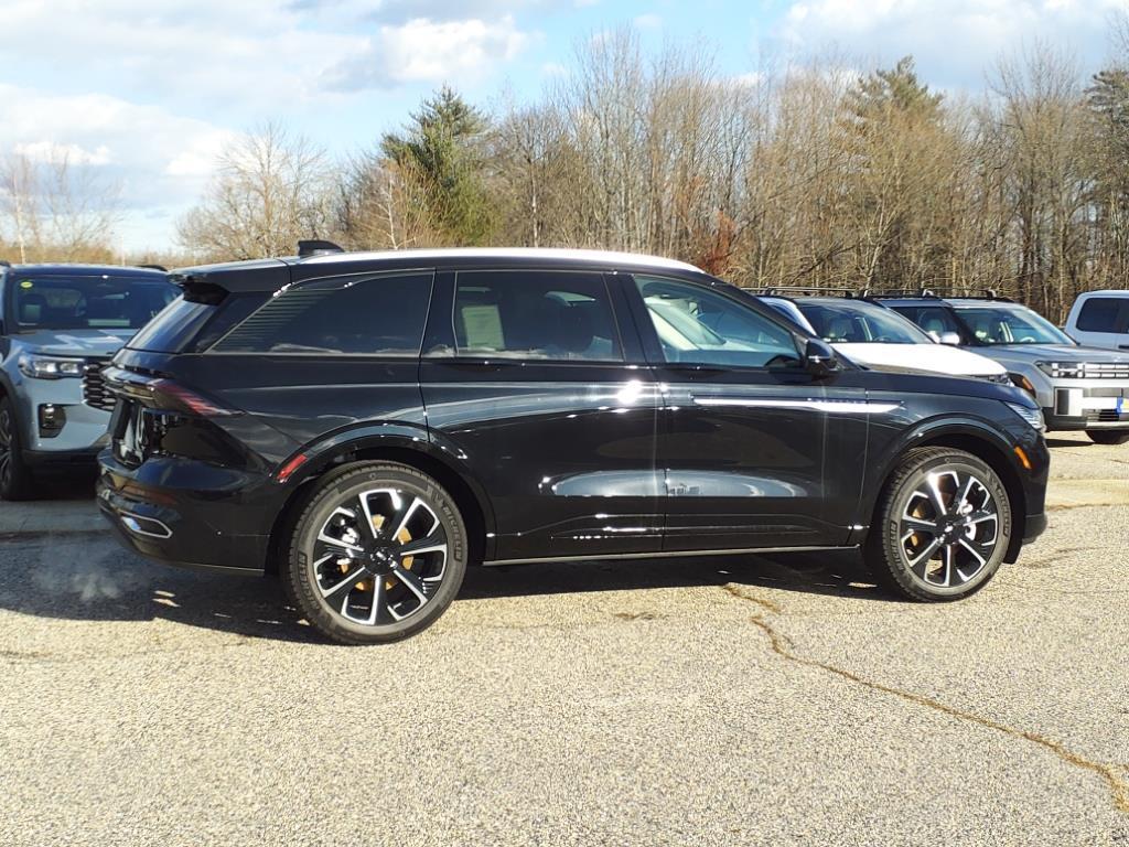 new 2025 Lincoln Nautilus car, priced at $69,910