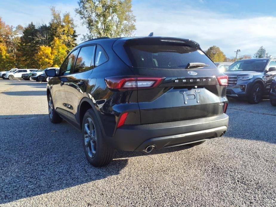 new 2025 Ford Escape car, priced at $33,975