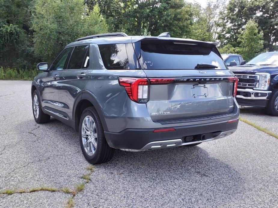 new 2025 Ford Explorer car, priced at $45,654