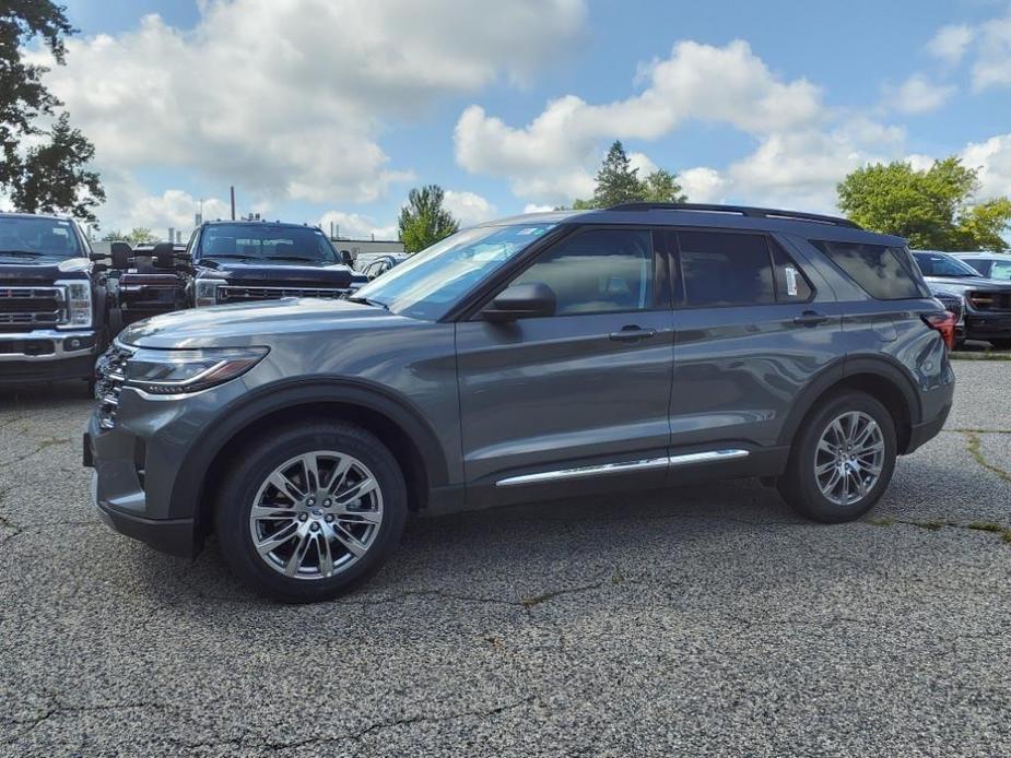 new 2025 Ford Explorer car, priced at $45,654