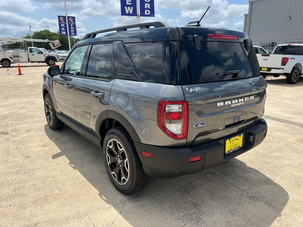 new 2025 Ford Bronco Sport car, priced at $34,185