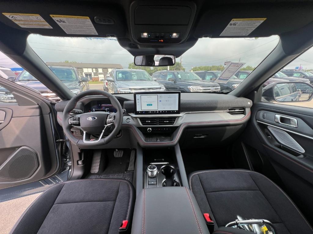 new 2025 Ford Explorer car, priced at $59,000
