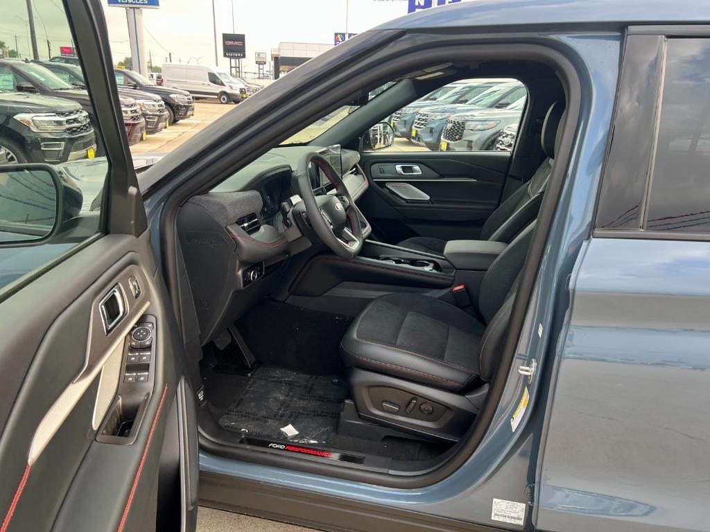 new 2025 Ford Explorer car, priced at $59,000