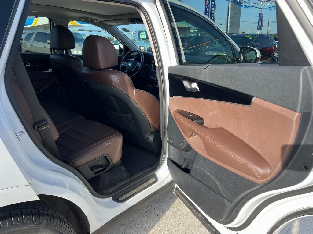 used 2019 Kia Sorento car, priced at $15,550