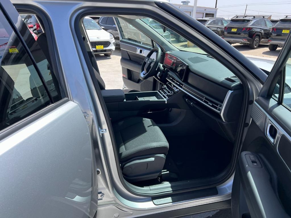 new 2025 Hyundai Santa Fe car, priced at $33,877