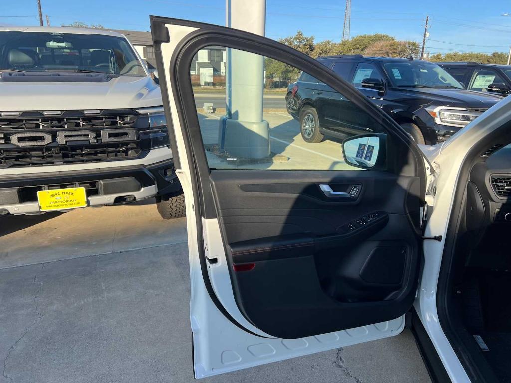 new 2025 Ford Escape car, priced at $30,470
