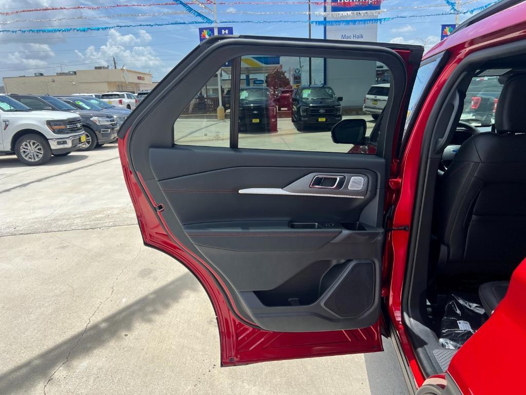 new 2025 Ford Explorer car, priced at $54,615