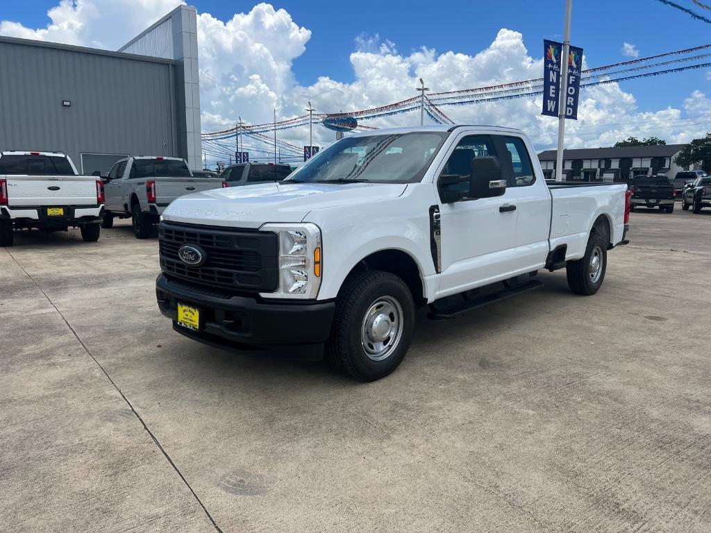 new 2025 Ford F-250 car, priced at $45,405