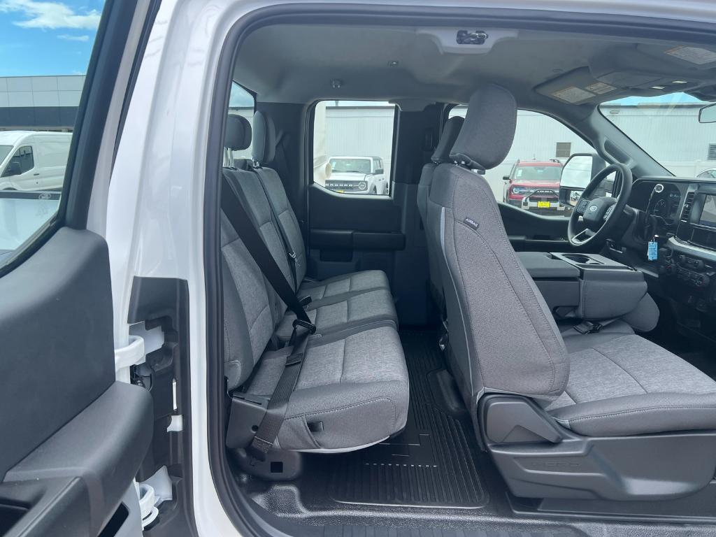 new 2025 Ford F-250 car, priced at $45,405