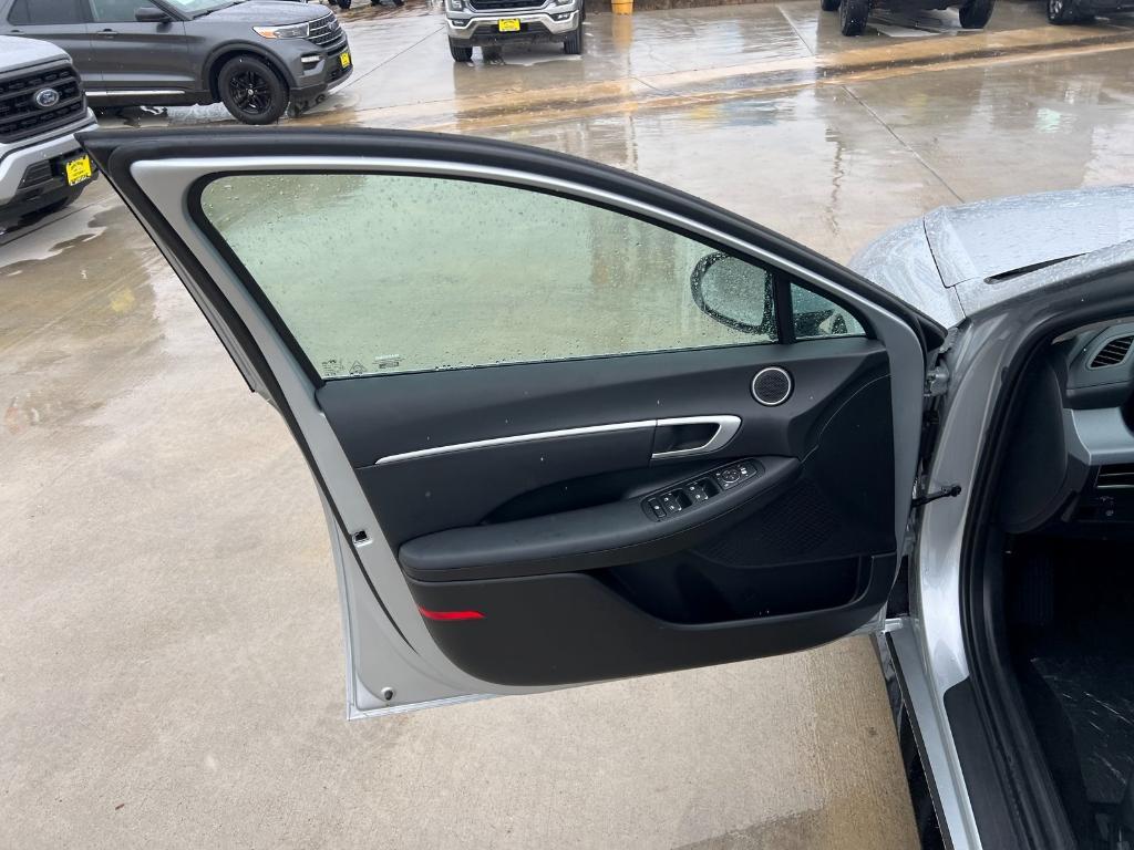 new 2025 Hyundai Sonata car, priced at $28,516