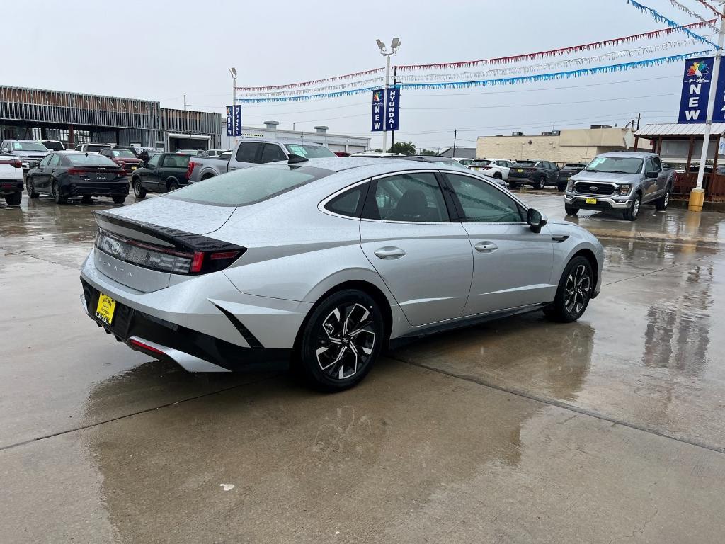 new 2025 Hyundai Sonata car, priced at $28,516