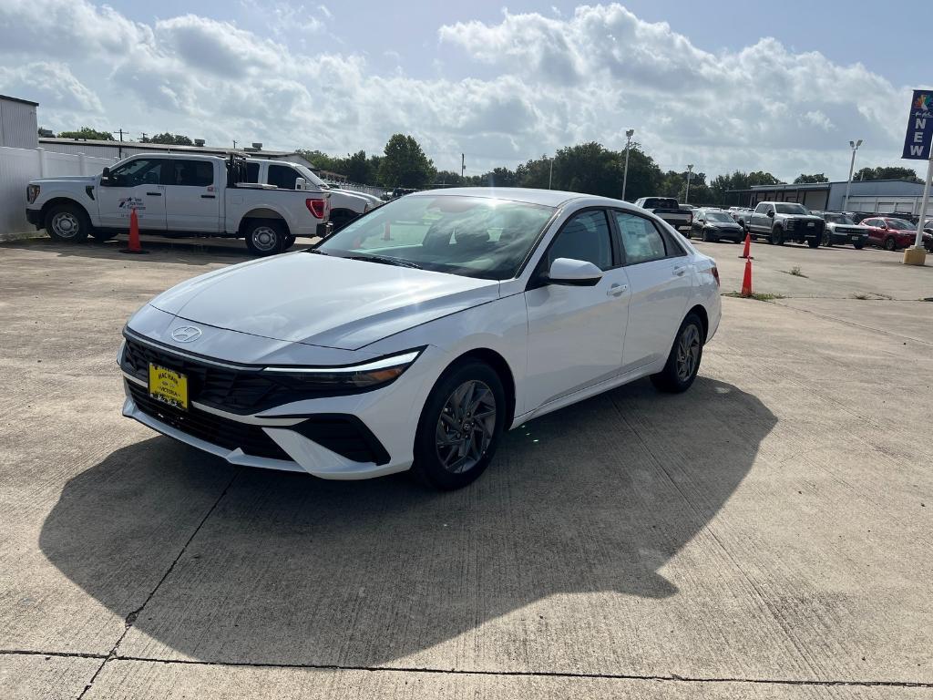 new 2025 Hyundai ELANTRA HEV car, priced at $27,138