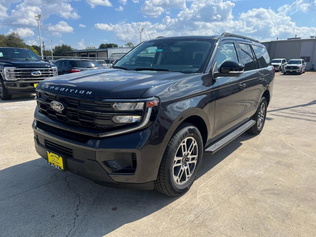 new 2025 Ford Expedition car, priced at $66,000