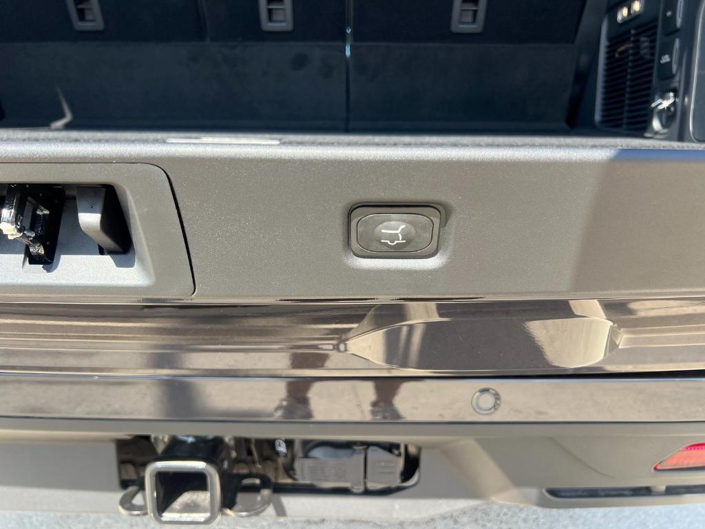 new 2025 Ford Expedition car, priced at $66,000