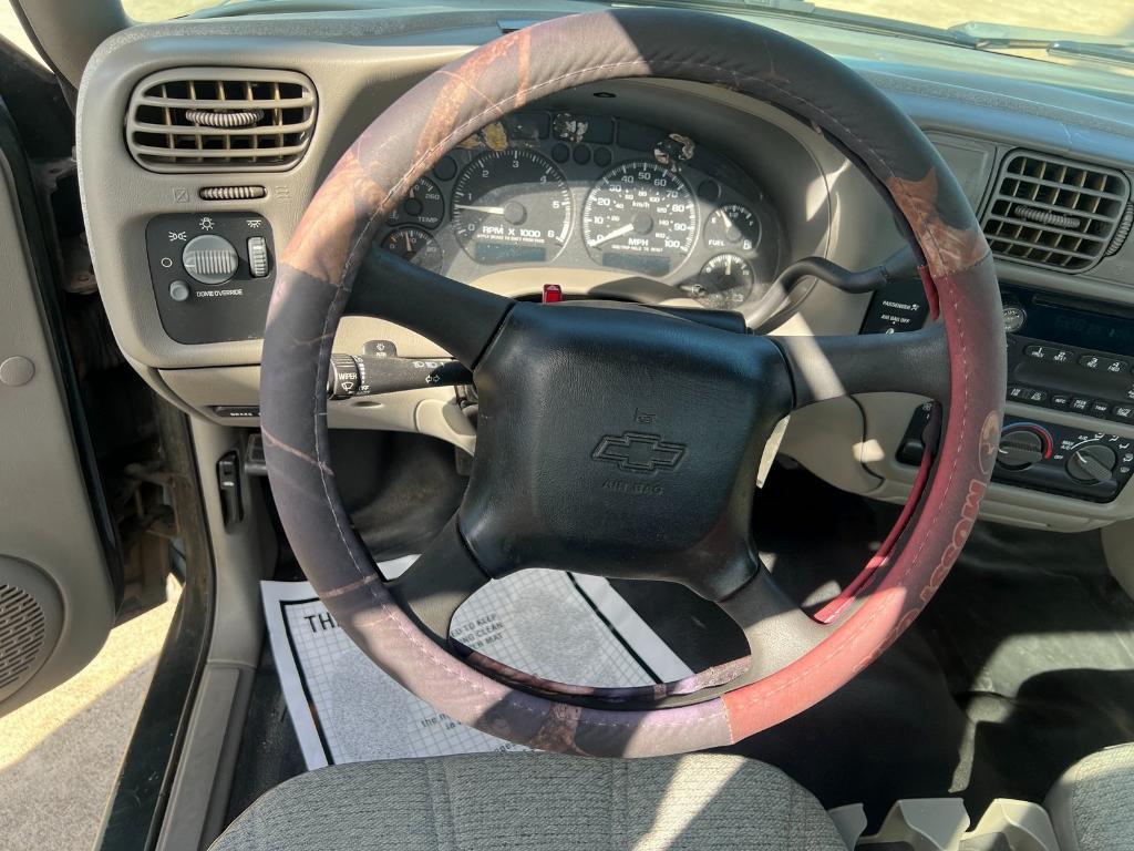 used 2002 Chevrolet S-10 car, priced at $9,987