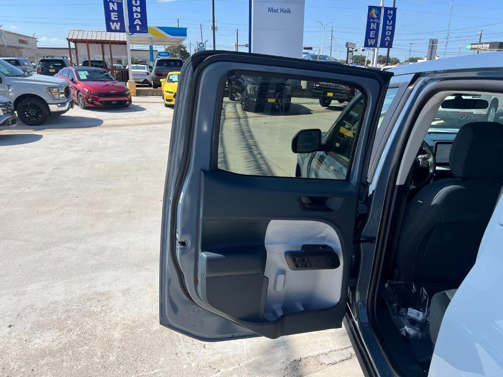 new 2025 Ford Maverick car, priced at $32,520