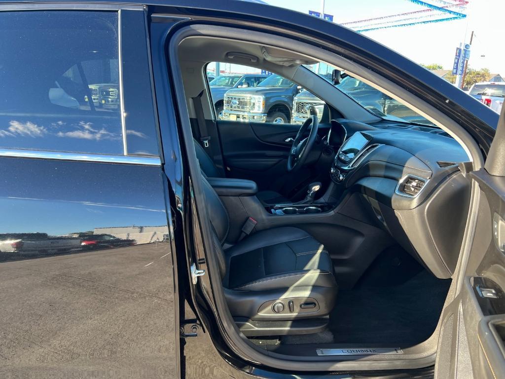 used 2023 Chevrolet Equinox car, priced at $22,856