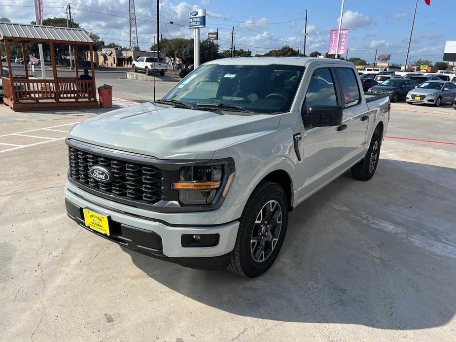 new 2024 Ford F-150 car, priced at $39,330