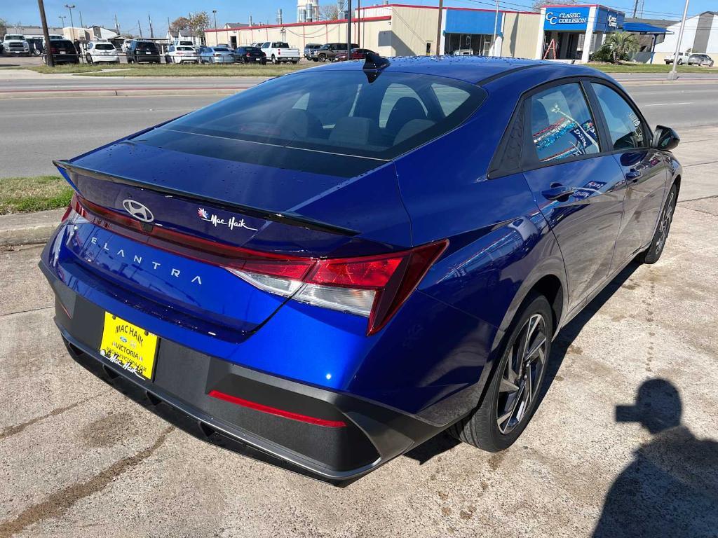 new 2025 Hyundai Elantra car, priced at $24,635