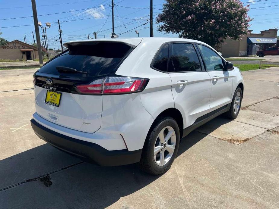 new 2024 Ford Edge car, priced at $30,060