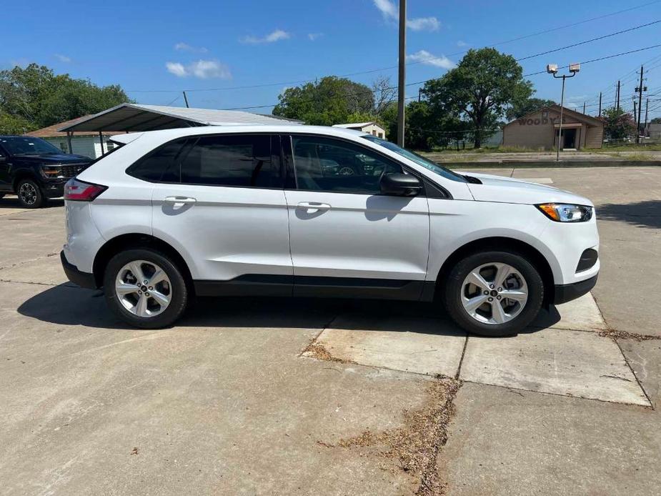 new 2024 Ford Edge car, priced at $30,060