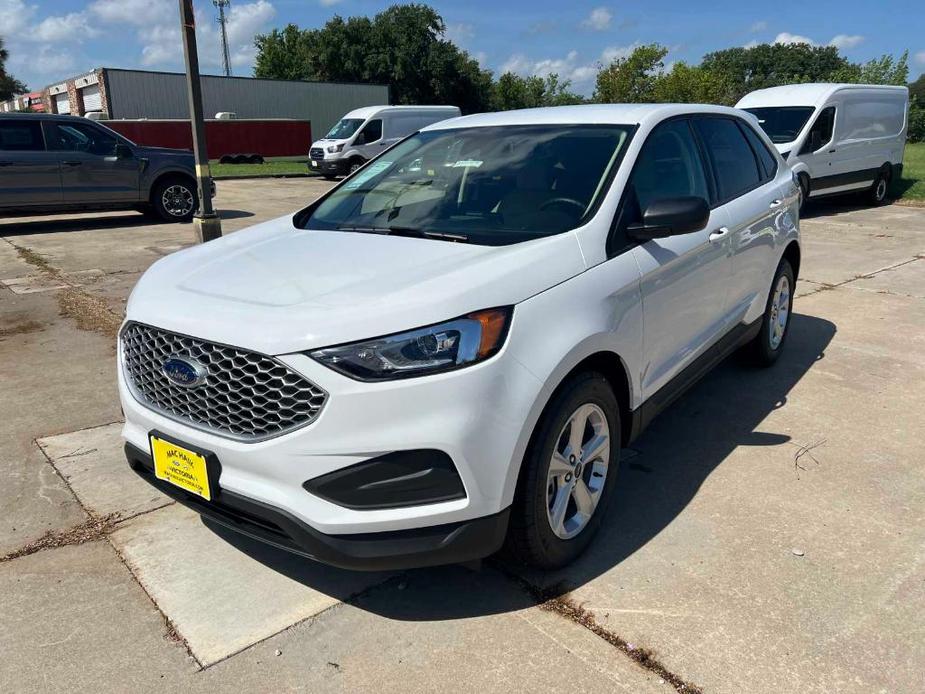 new 2024 Ford Edge car, priced at $30,060