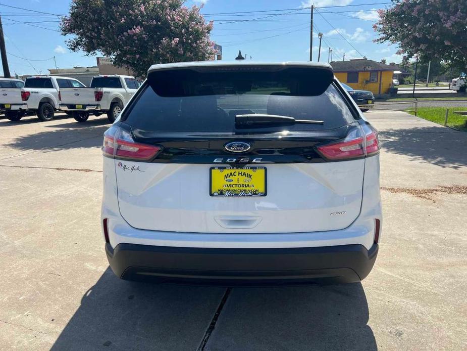 new 2024 Ford Edge car, priced at $30,060