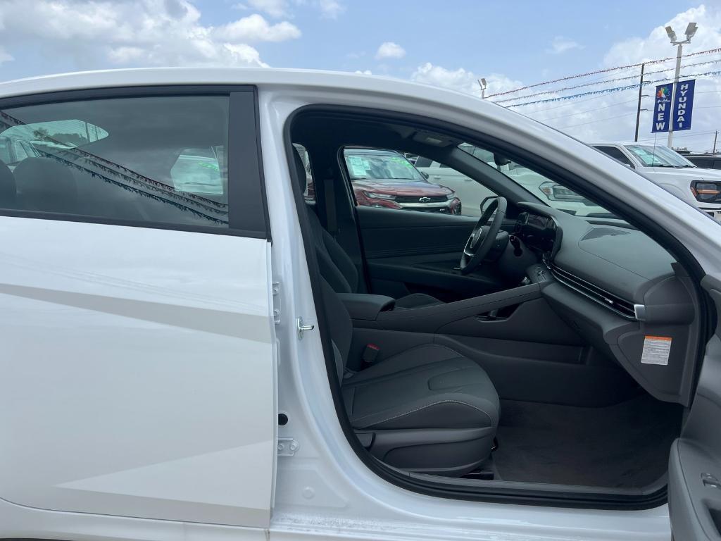 new 2025 Hyundai ELANTRA HEV car, priced at $28,748