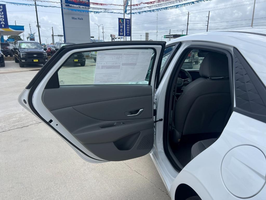 new 2025 Hyundai ELANTRA HEV car, priced at $28,748