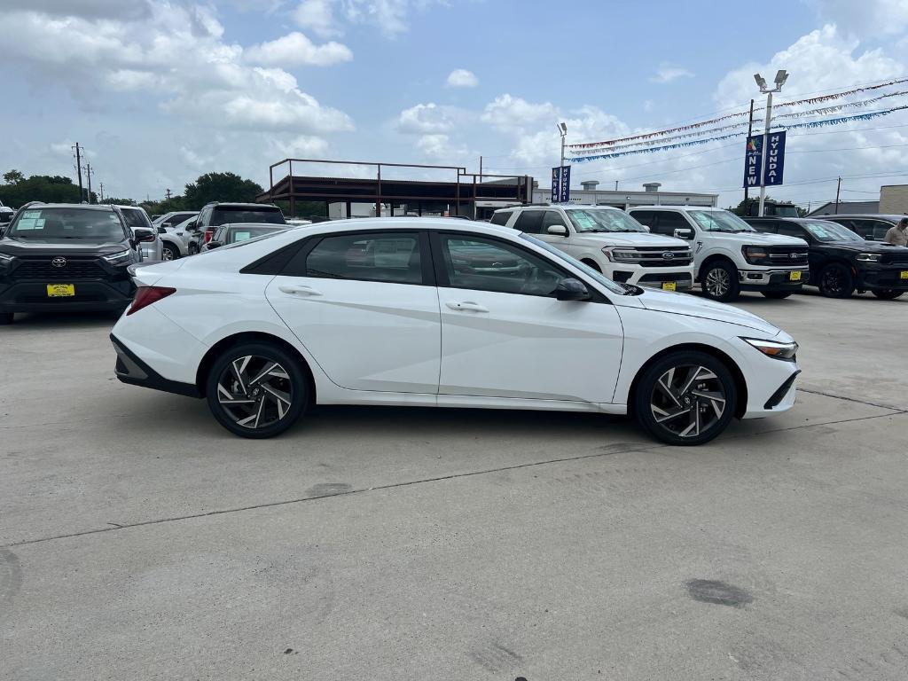 new 2025 Hyundai ELANTRA HEV car, priced at $28,748