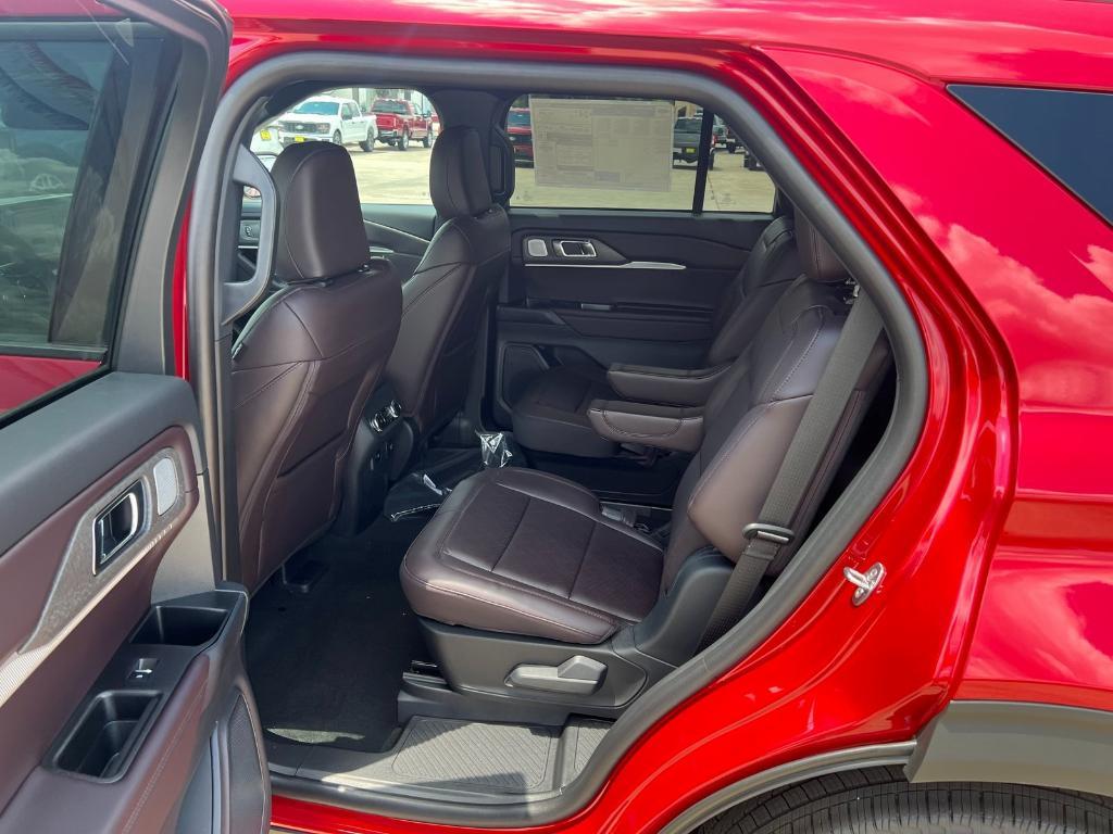 new 2025 Ford Explorer car, priced at $49,070