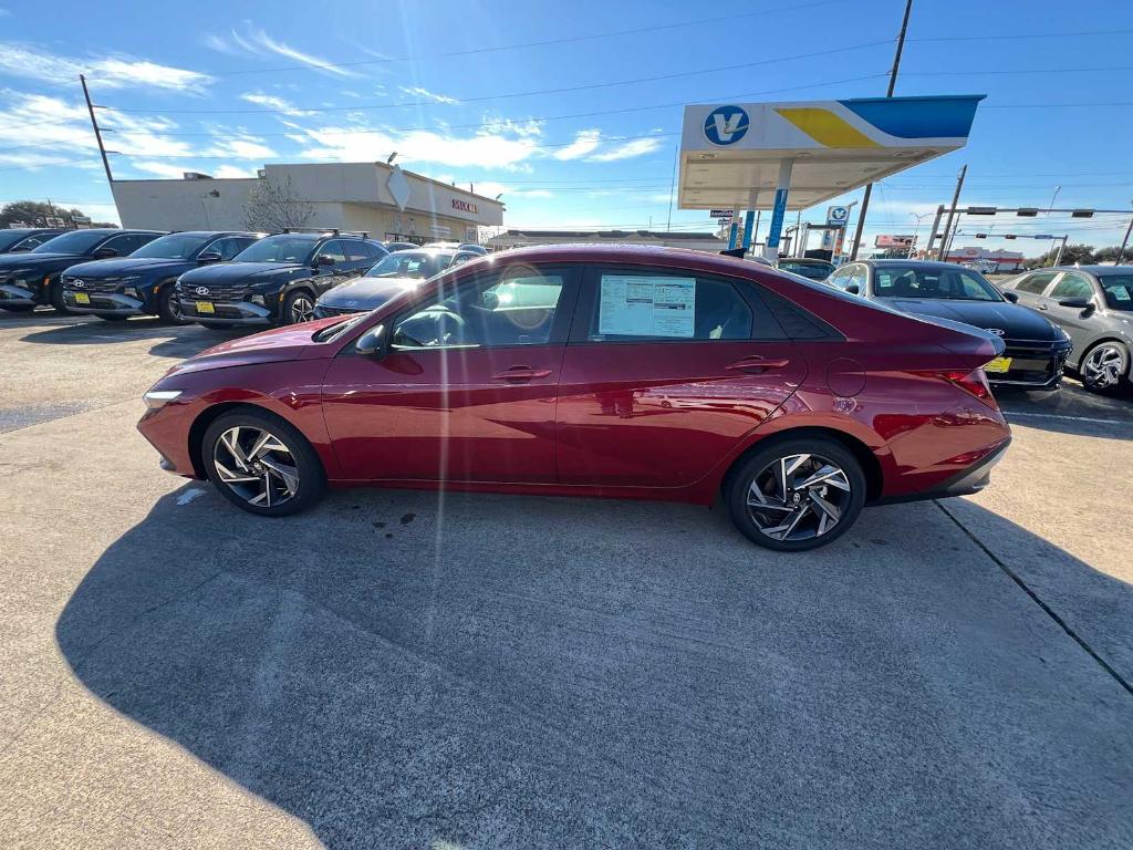 new 2025 Hyundai Elantra car, priced at $25,105