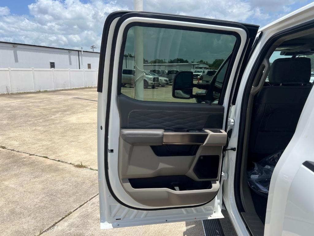 new 2025 Ford F-250 car, priced at $95,650