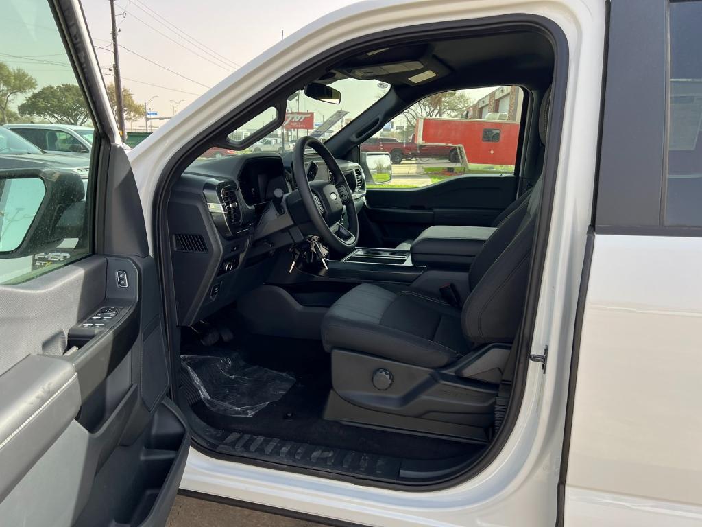 new 2025 Ford F-150 car, priced at $50,660